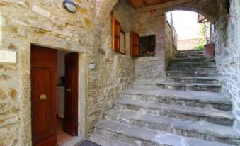 Holiday Home in Val di Chio with Pool