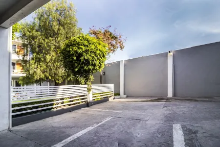 Hotel Mango Отели в г. Оастепек