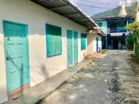 Baba's Guest House by the Sea Hotels in 