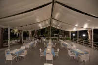 Apollo Beach Hotel