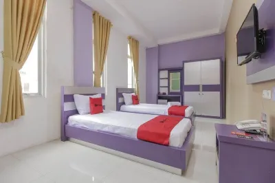 RedDoorz Plus near Stasiun Bekasi Hotel di Bekasi Timur