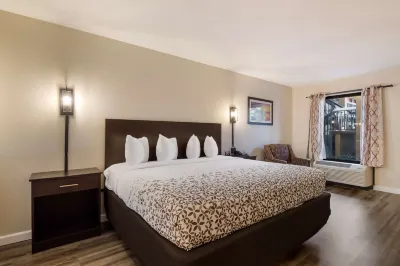 SureStay Hotel by Best Western St. Pete Clearwater Airport Отели в г. 