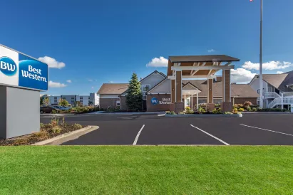 Best Western Fishkill Inn  Suites