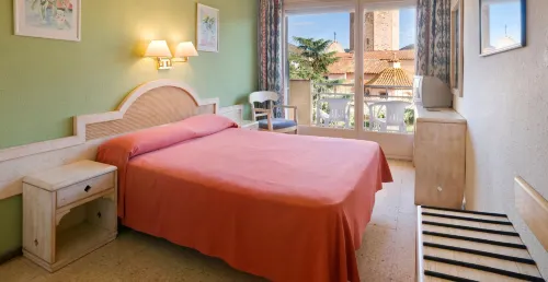 Mercè Hotels in Pineda De Mar