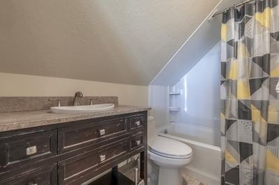 Holiday Home Yard is Kids Paradise! Beach Access! Tons of Space! Photo