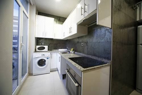 RealRent Avenida del Puerto-Valencia Updated 2023 Room Price-Reviews &  Deals | Trip.com