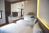 TaamJai Resort Hotels near Wat Ban Don Muang