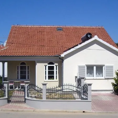 Villa Mandolina Apartments
