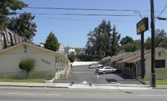 Laurel Inn - Housity