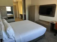 Holiday Inn Express WICHITA NORTH - PARK CITY by IHG Hotels in Maize