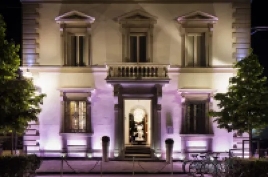 ยูโรสตาร์ส ฟลอเรนซ์ บูทีค