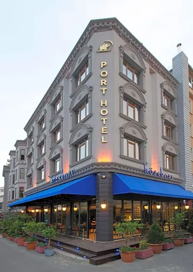 Aly Port Hotel