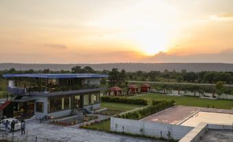 Aravalli Hill Resort