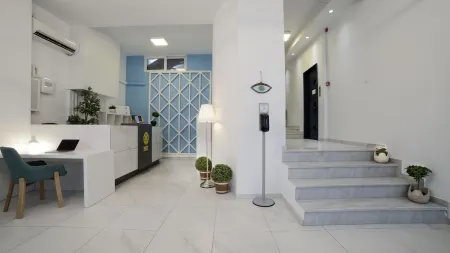 Tins Hotel City - Athens