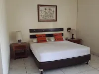 Arondari Hotel - 2-Star
