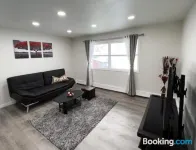 Anchorage Midtown Apartment- Wyoming 1