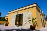 Staymorr Boutique Guesthouse Hotels near Open Earth Safaris