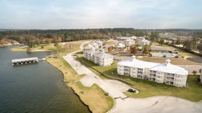 Holiday Inn Club Vacations Piney Shores Resort Hotels in Conroe