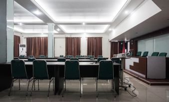 Puspiptek Residence Syariah Mitra RedDoorz