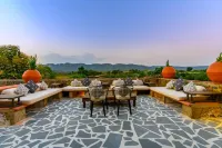 웃사브 캠프 사리스카