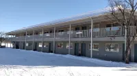 Island Pond Country Inn (Formerly the Lakefront Inn & Motel) Hotels in der Nähe von Mount Pisgah