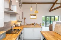 Riverbank Cottage Hotels in Craven