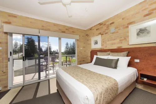 Yamba Beach Motel - Pools