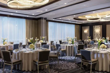 Kimpton Tryon Park Hotel Отели рядом с достопримечательностью «Спектрум-центр»