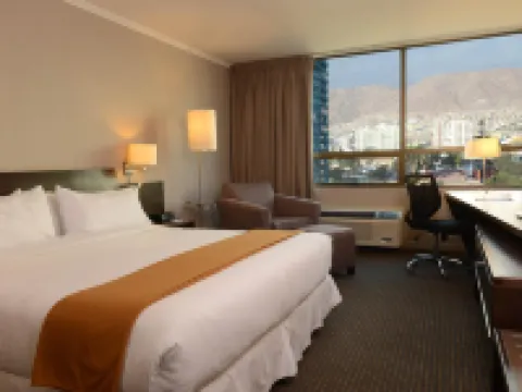 โรงแรม Holiday Inn Express Antofagasta บาย IHG โรงแรมในอันโตฟากัสตา