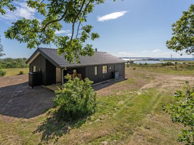 "Rickmer" - 200m from the Sea