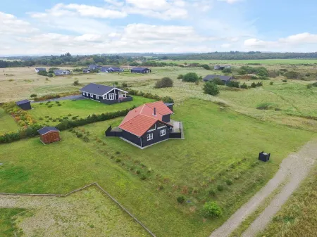 "Arnger" - 300m to the Fjord