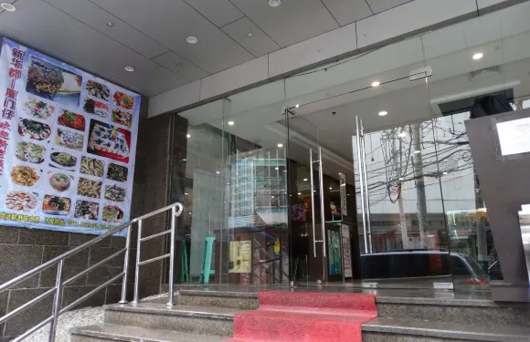 德拉夏布裏酒店