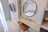 Emka Lodge Studio Room Apartement Surabaya Hotel a Dukuhpakis