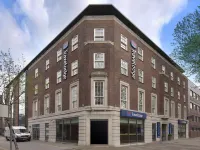 Travelodge London Central Waterloo - 주차장