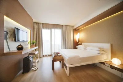 Oxygen Lifestyle Hotel Hotels near Viserbella