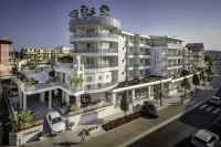 International Beach Hotel