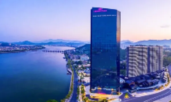 外灘灣觀江公寓 （潮州廣濟橋店）