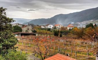 Os Areeiros Turismo Rural & Bodega