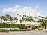 CIRCA 39 HOTEL by IHG Hotels near The Bass