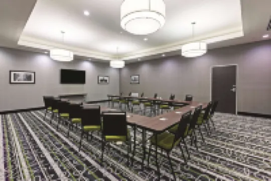 La Quinta Inn & Suites by Wyndham College Station South