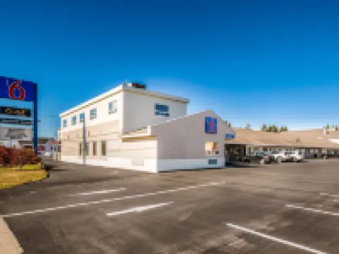Motel 6 Moncton, NB โรงแรมในมองก์ตัน