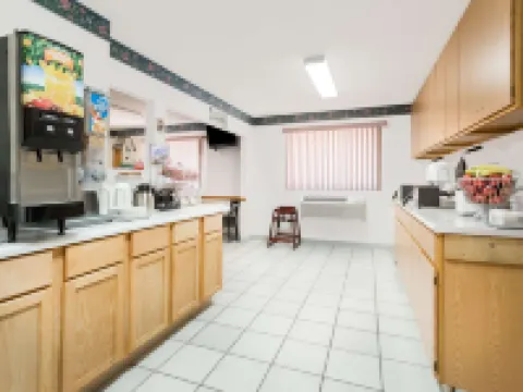 Super 8 by Wyndham Ogallala オガラーラのホテル