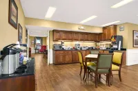Baymont by Wyndham Thomasville - breakfast