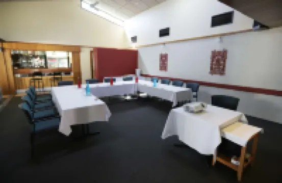 Emerald Central Hotel Official