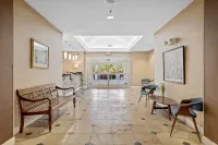 Blue Water Inn & Suites, BW Signature Collection Hotel di North Topsail Beach
