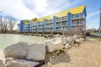 Waterfront Middle Bass Condo w/ Lake Erie Views! - Homestays