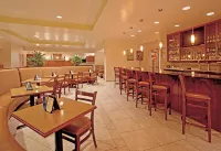 Holiday Inn TOLEDO-MAUMEE (I-80/90) by IHG - С баром