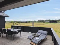 "Fader" - 950m from the Sea