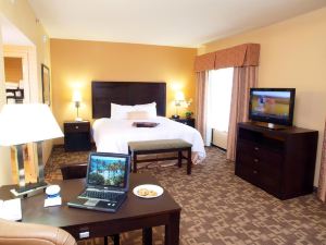 Hampton Inn & Suites Knoxville/North I-75