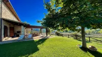 Detached Villa - Sleeps 10 - Pool - Pergola - Playground for Children - Wifi